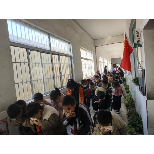 提高演练实效 强化消防意识——板桥小学开展消防安全演练活动