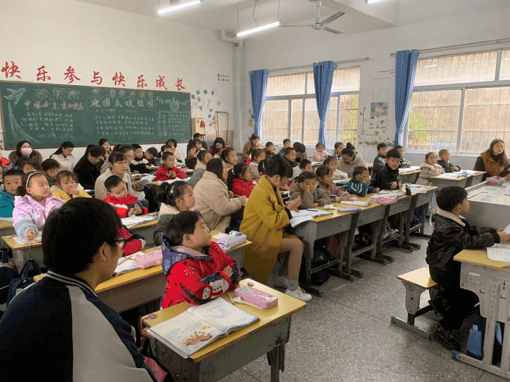 板桥店镇中心学校积极组织开展教学基本功大练兵、大比武、大评比活动(图5)