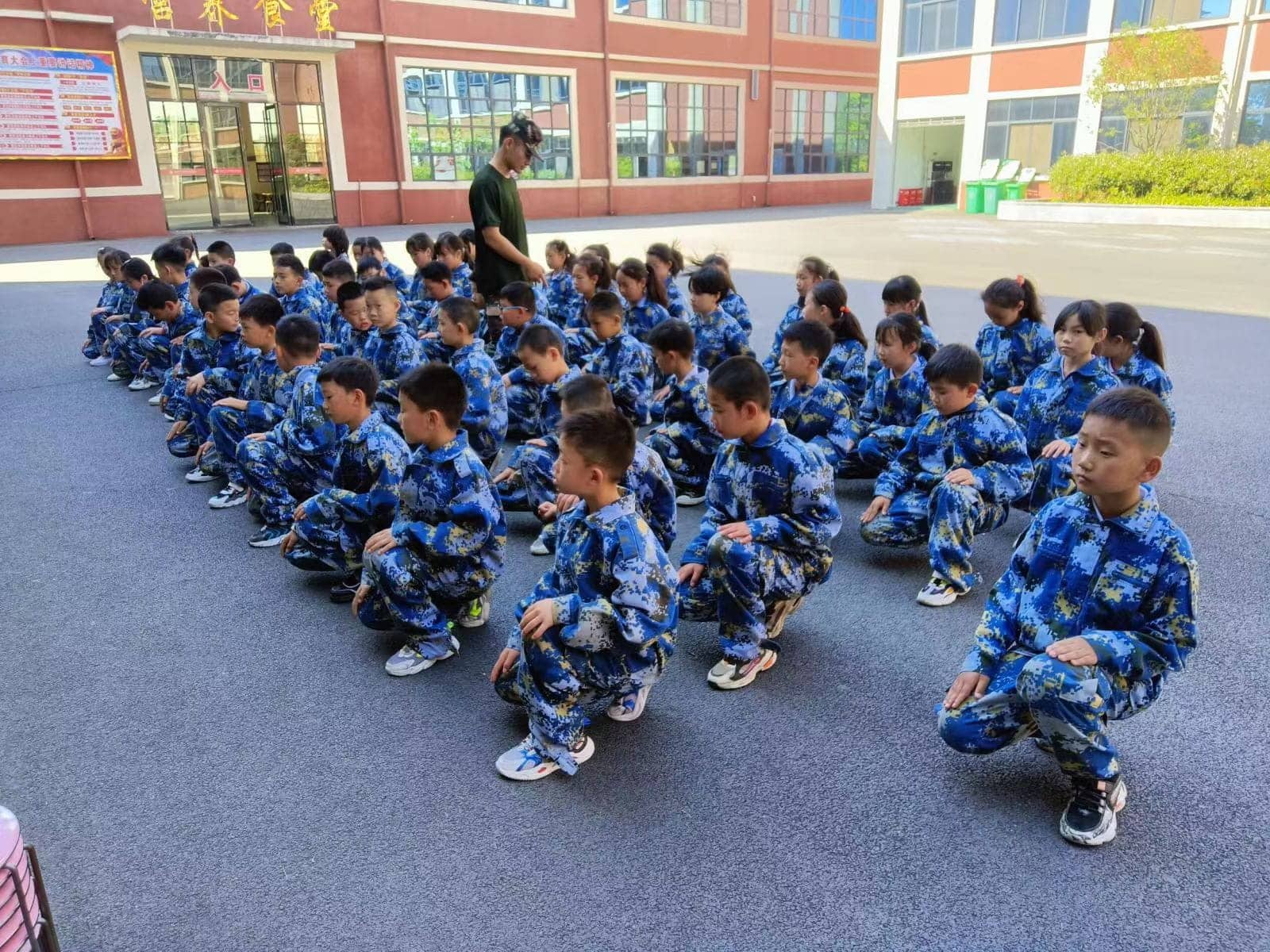 挥洒实践汗水，书写无悔青春——板桥小学四（1）班社会实践活动(图7)