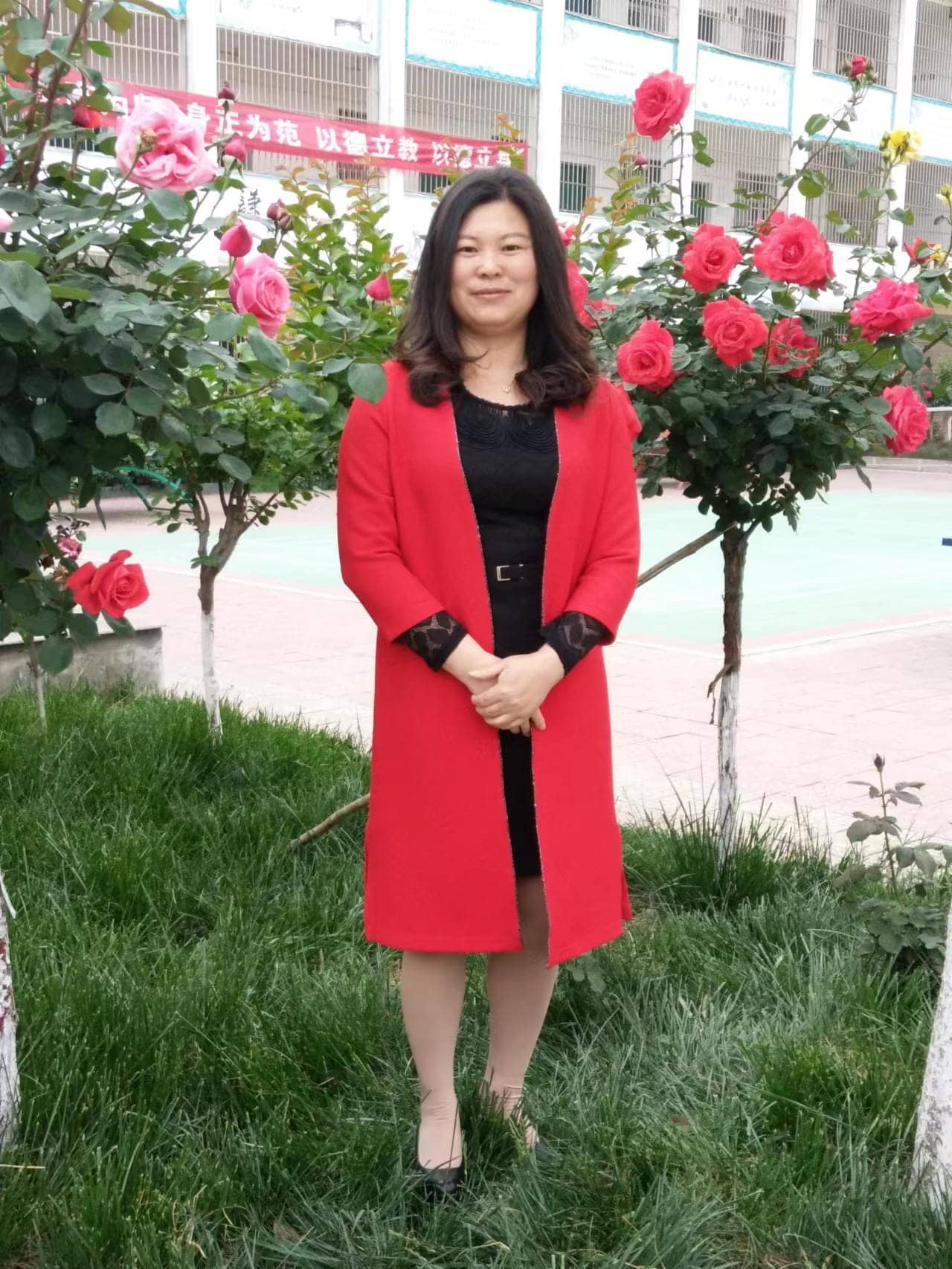 孟妮(图1)