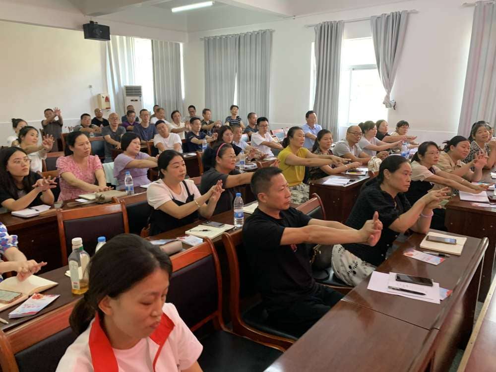 认形势，促改革---记板桥小学教师暑期集训（三）(图6)