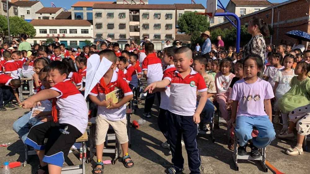 凝心聚力筑梦想 情暖花开齐飞扬 ---记板桥小学九月开学季(图11)