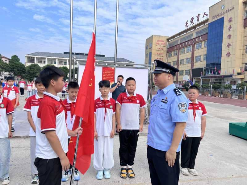 塑心立行，助力守护---板桥小学少年警队成立仪式(图2)
