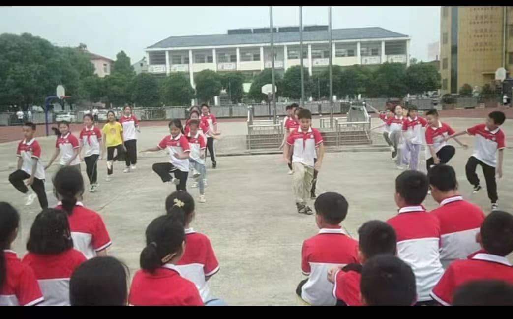 五年级“庆六一”文艺汇演(图8)