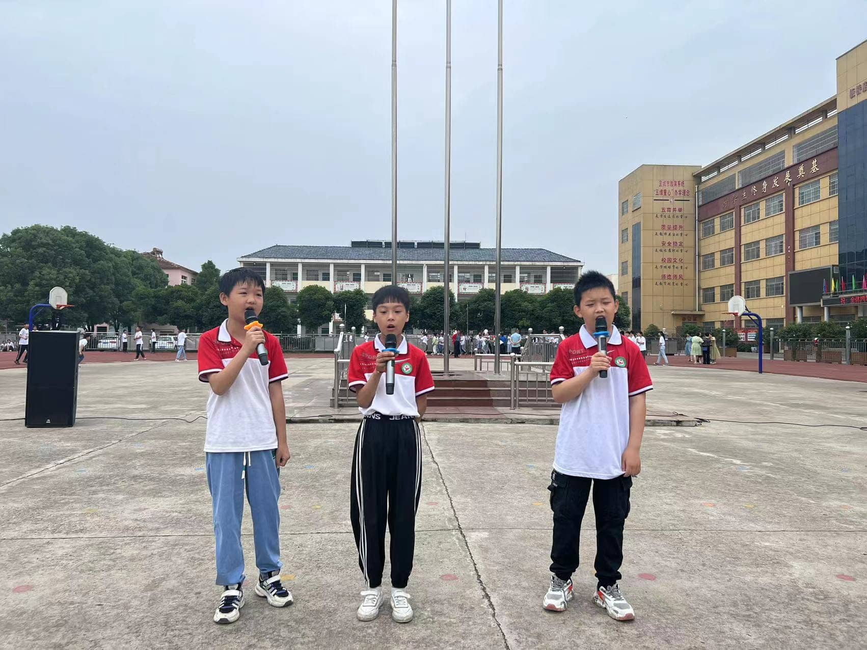 五年级“庆六一”文艺汇演(图4)