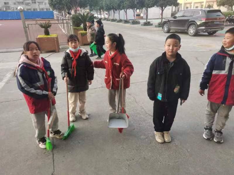 今日板小 2023-12-08(图9)