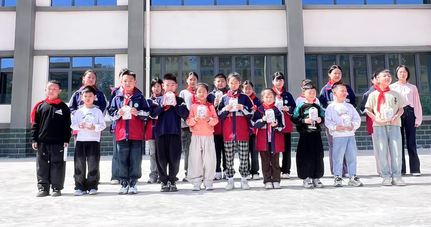 笔墨书香满校园 魅力书画展风采——板桥小学举办“中国梦——少年行”暨第五届楚都艺术节书画大赛活动(图7)