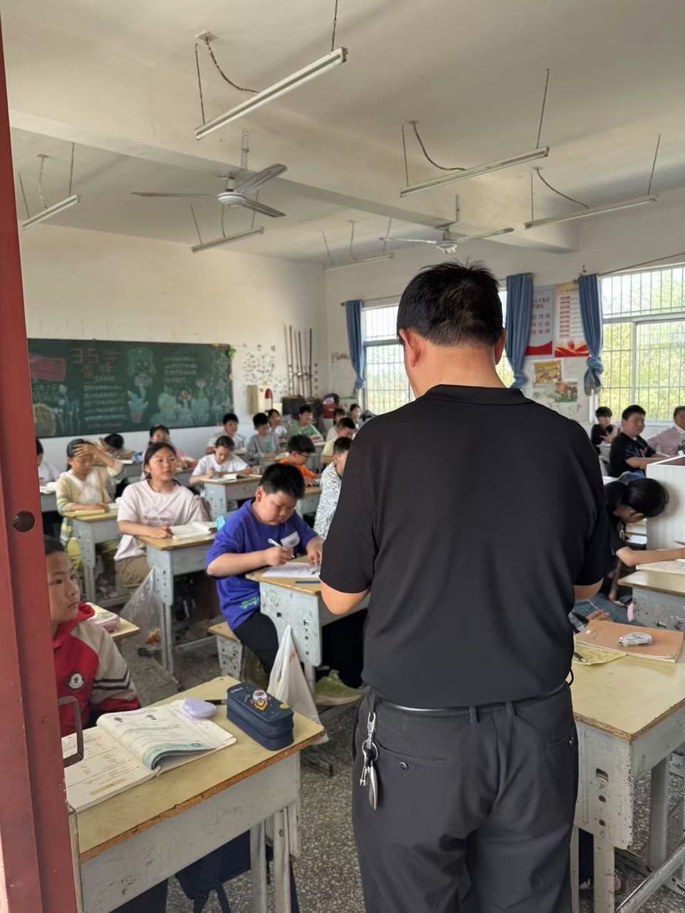 今日板小 2025-4-18(图2)