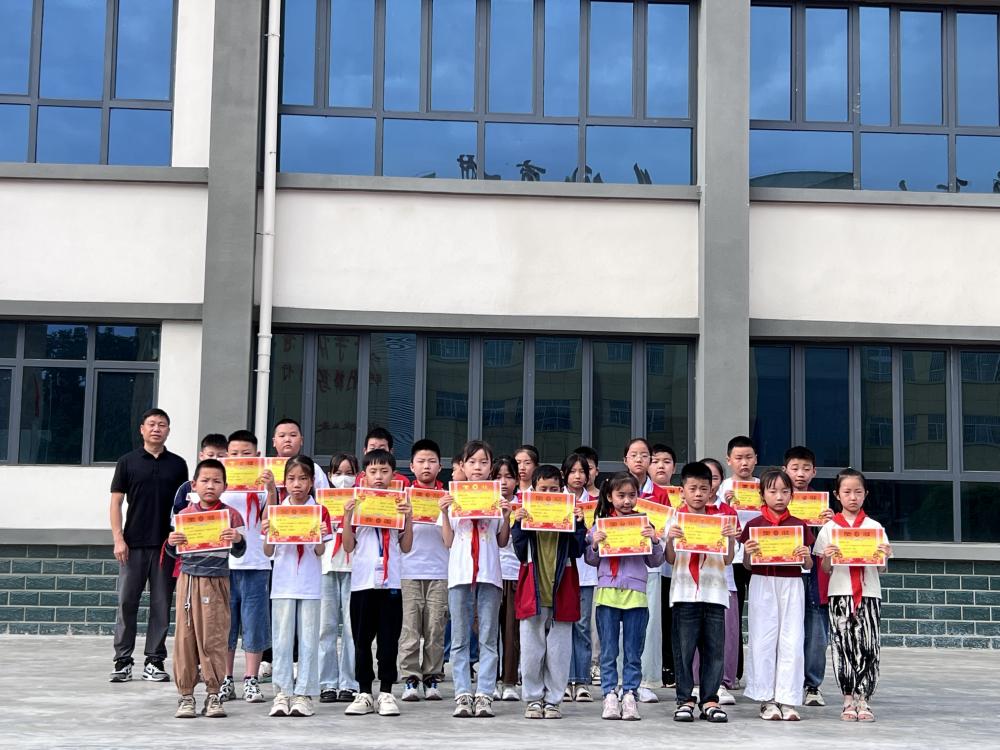 口算大赛展风采 速算巧答勇争先 ——板桥小学2025年春季数学口算大赛活动(图4)