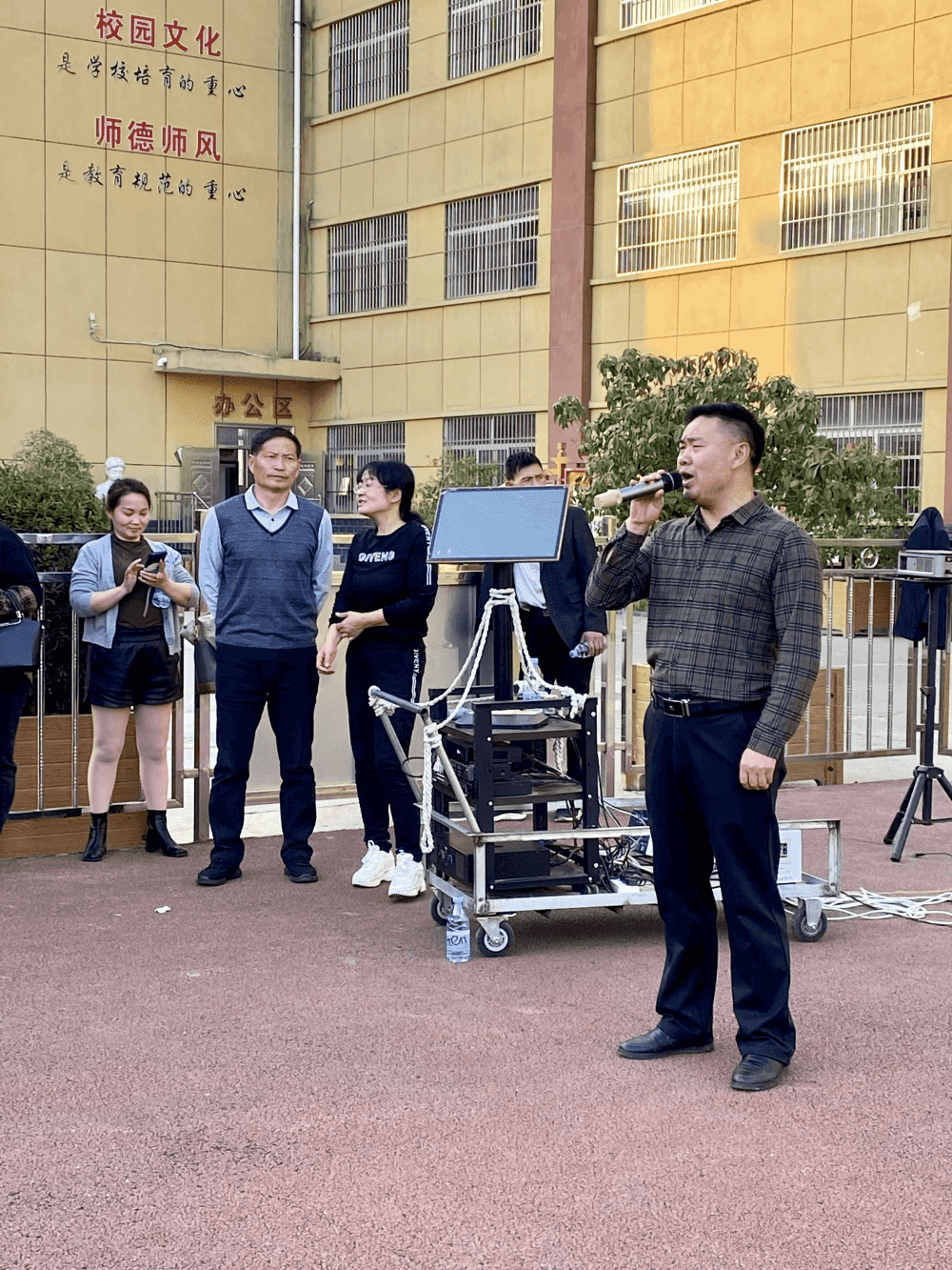 今日板小2023.3.8(图7)