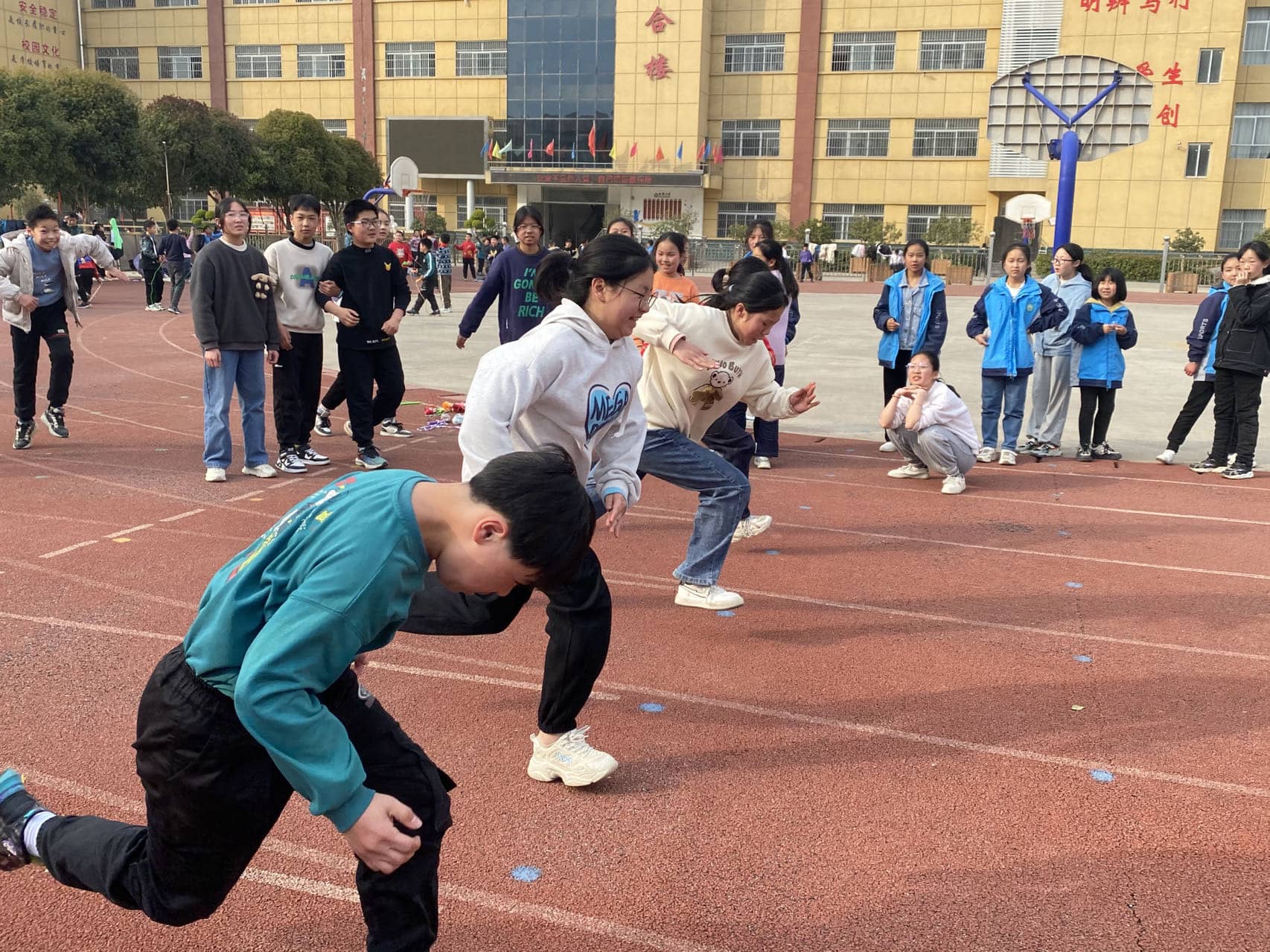 今日板小2023.3.29(图2)