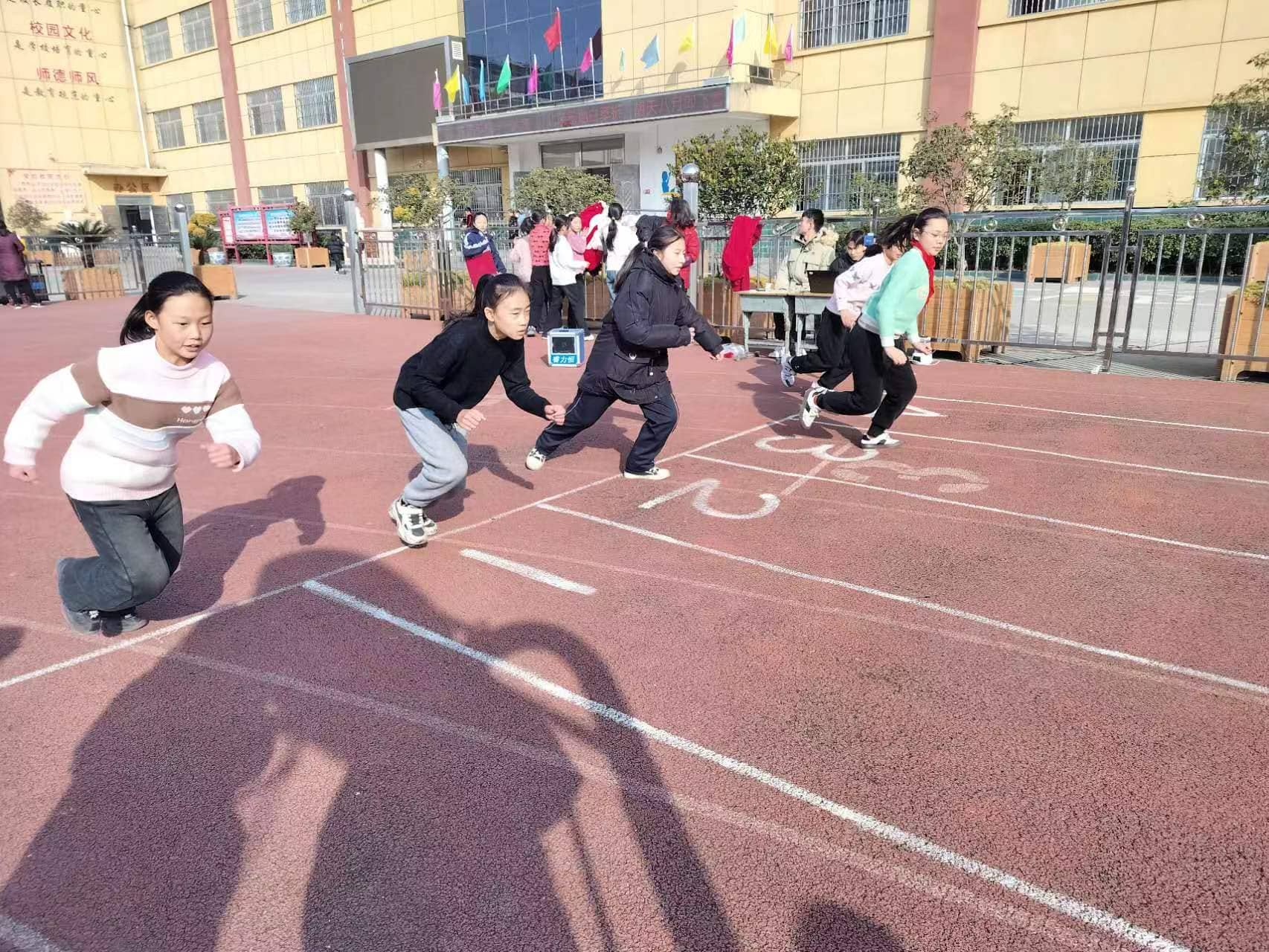 今日板小2023.12.21(图2)