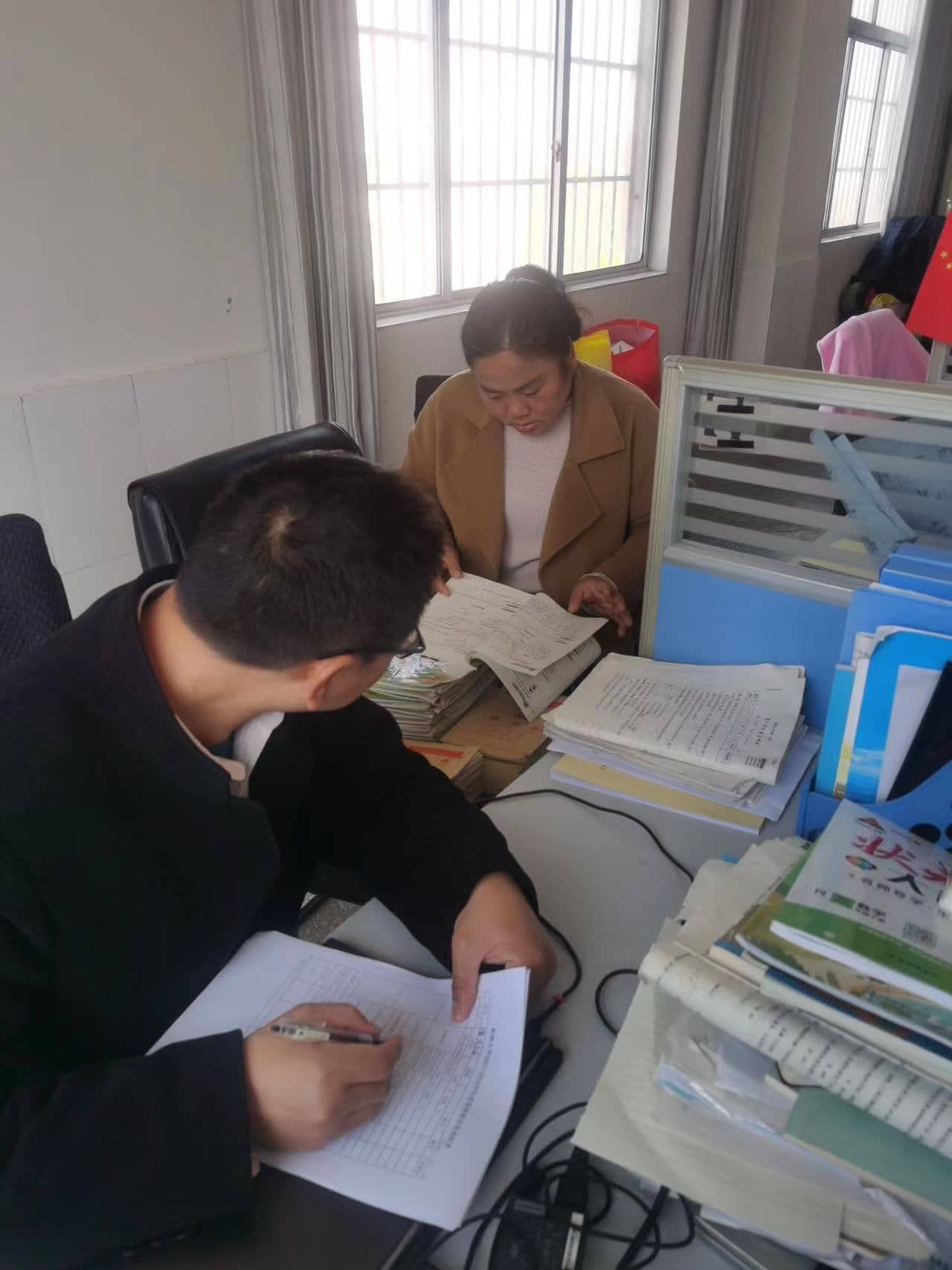 初心如磐，奋楫笃行----板桥小学开展教学常规检查(图3)