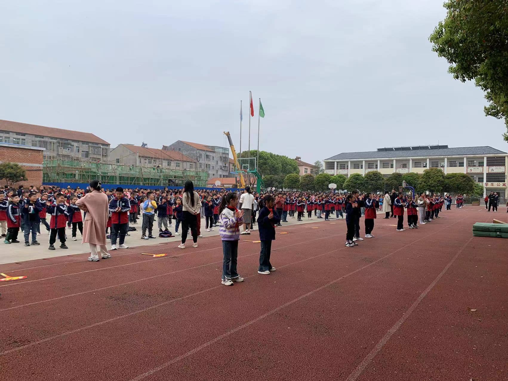 今日板小2024.4.12(图2)