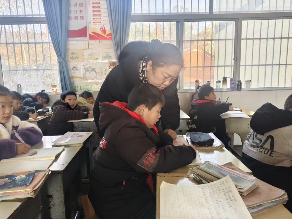 聚光成芒，以爱育花——潘明璟(图3)