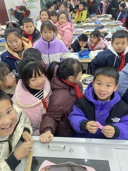 “星”光下的英语课 ——郭坚(图1) “星”光下的英语课 ——郭坚(图1)