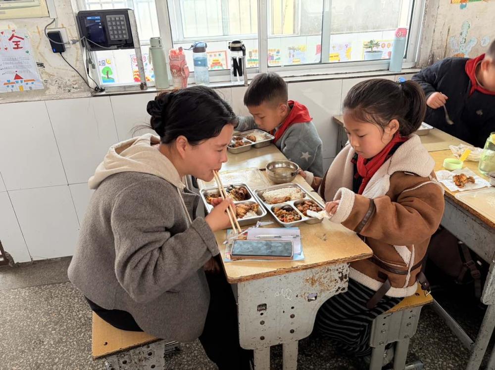 家校同心共筑梦 携手同行伴成长——板桥小学开展家长开放日活动(图6)