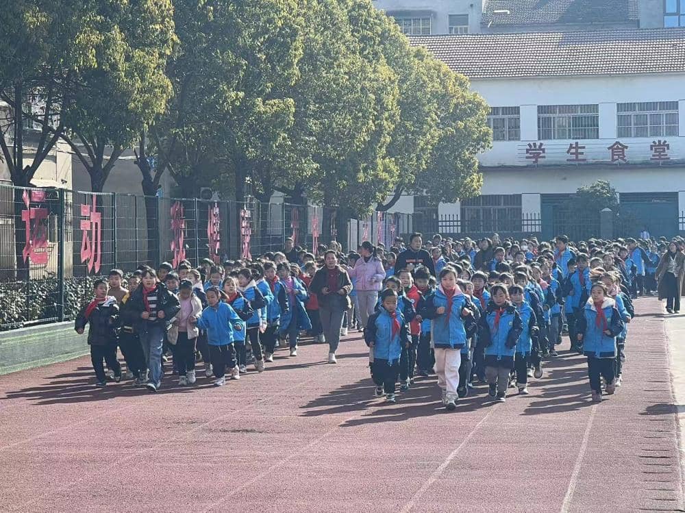 今日板小2023.2.20(图10)