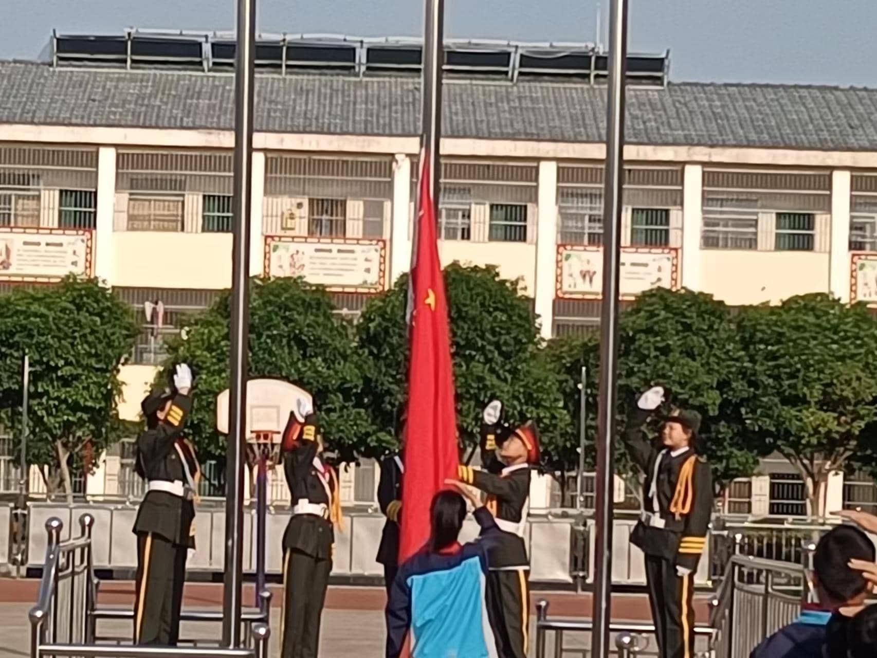 今日板小2023.4.17(图2)