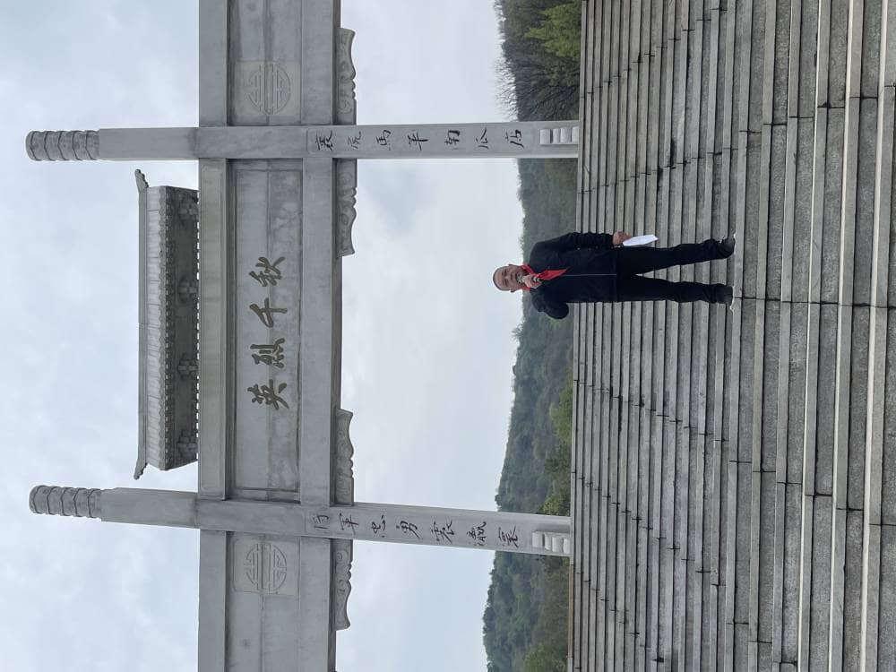 继承革命遗志 传承红色基因—板桥小学开展清明祭英烈主题队日活动(图3)