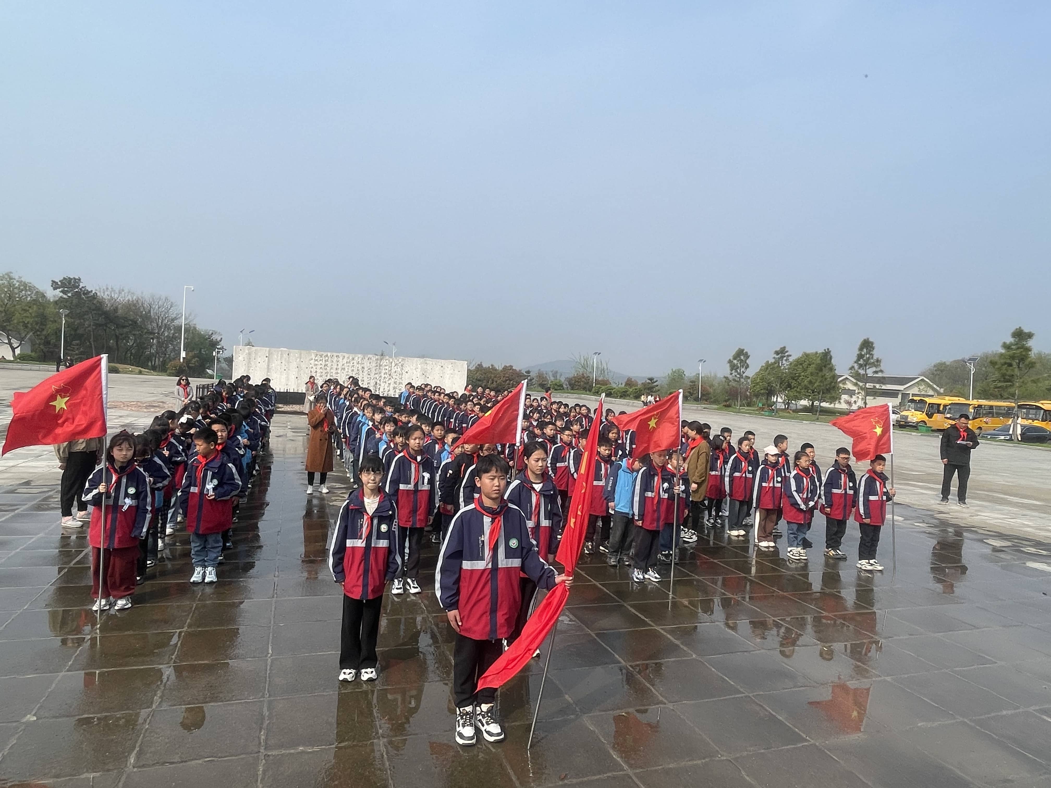 慎终追远 缅怀先烈—板桥小学清明祭英烈主题队日(图7)