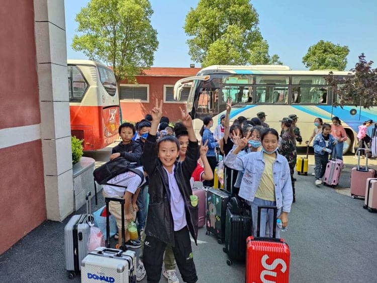 向实践学习，推知行合一 ——记六（1）班综合实践活动之旅(图2)