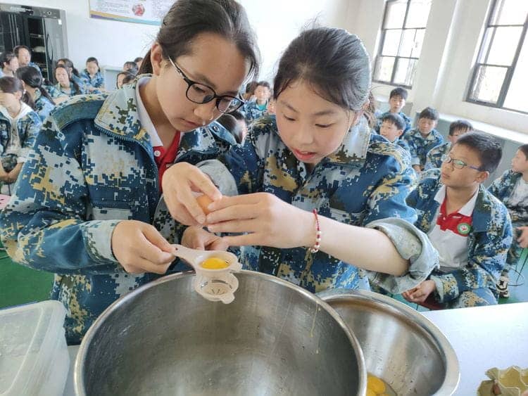 向实践学习，推知行合一 ——记六（1）班综合实践活动之旅(图8)