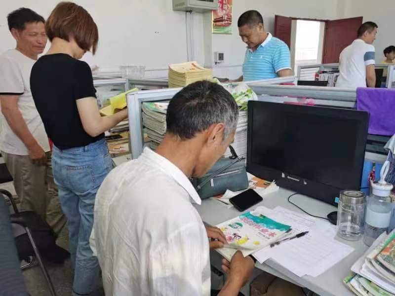 立足常规抓教学，深入检查谋提升(图2)