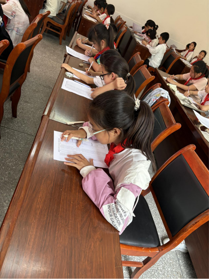 红色基因代代传——中国少年先锋队板桥小学2025年代表会暨少先大队干部竞选(图10)