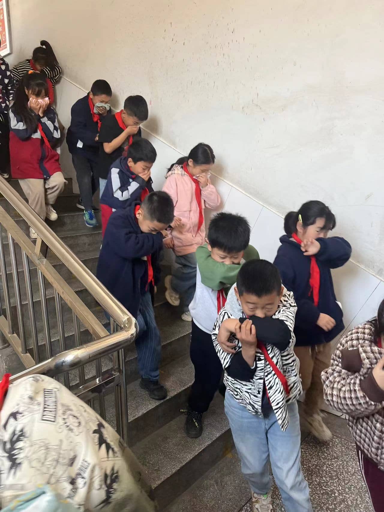 今日板小2024.4.9(图2)