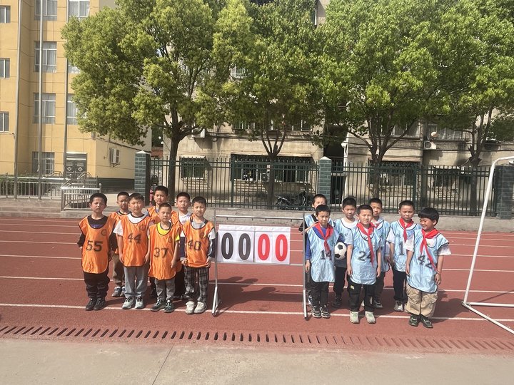今日板小2025.4.17(图2)